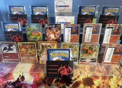 LOTTO POKEMON 30 Carte + CHARIZARD GARANTITO VINTAGE AND NEW! HOLO/V/GX/VMAX/EX - Image 1
