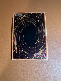 Yu-Gi-Oh! Dark Magician SDY-006 Ultra Rare Unlimited Starter Deck Yugi Vintage - Image 2