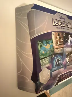 Disney Lorcana - Rise Of The Floodborn D100 Gift Set Collectors Edition - NEW - Image 5