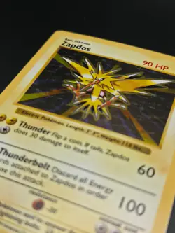 Zapdos 016/102 Pokemon Base Set Shadowless Holo Rare WOTC MP/HP - Image 5
