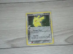 Pokemon 2006 Pikachu EX HP40 93/92 Holo Legend Maker - Image 1