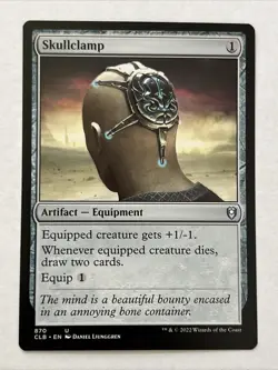 Skullclamp Commander Legends: Battle for Baldur's Gate Regular - NM - MTG - Image 1