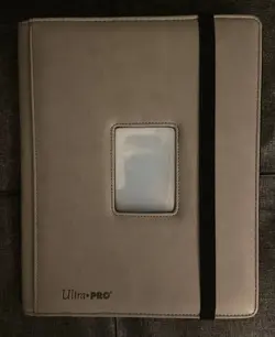ULTRA-PRO Window Premium Binder for Trading Cards - 20 pages 9-sleeves - Image 1