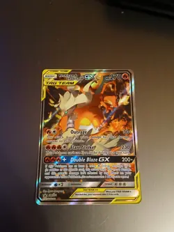 Reshiram & Charizard GX SM201 Sm Holo - Image 2