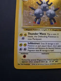 Pokemon TCG Card English Base Set Magneton 9/102 Holo Rare LP/MP - Image 5