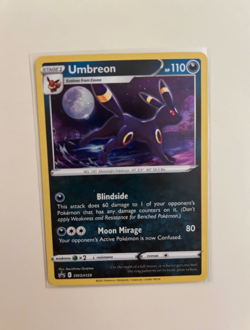 Umbreon SWSH129 Black Star Promo Holo Card Pokemon TCG Evolving Skies Blister - Image 1