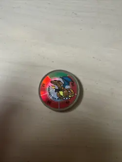 1999 Hasbro Pokemon Battling Gold Coin Game Charizard #06 - Image 1
