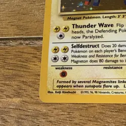 Magneton 9/102 Pokemon Card Holo WOTC Base Set - Image 5