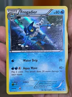 POKEMON FROGADIER 13/39 HOLOFOIL KALOS STARTER SET EX NM CARD - Image 1