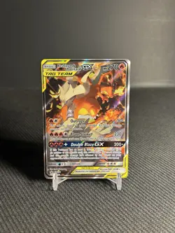 Pokemon TCG Reshiram & Charizard GX SM201 Sm Holo MP - Image 1