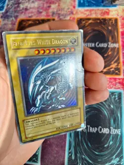 Yu-Gi-Oh! TCG Blue-Eyes White Dragon SDK-001 Ultra Rare Unlimited MP/HP - Image 4