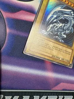 Yu-Gi-Oh Blue-Eyes White Dragon SDK-001 Ultra Rare HP - Image 4