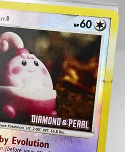 Happiny 52/123 Reverse Holo Pokemon Card Diamond & Pearl 2007 MP Crease Stamped - Image 2
