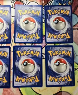 POKEMON TCG VINTAGE 12 HOLO WOTC COLLECTION - Image 3