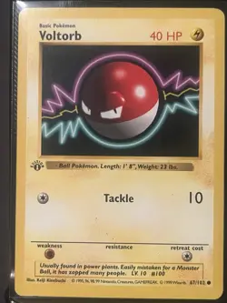Voltorb 67/102 Shadowless 1st Edition Base Set Pokemon Card LP - Image 1