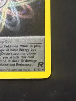 1st Edition Holo Rainbow Energy 17/82 Team Rocket - Image 4