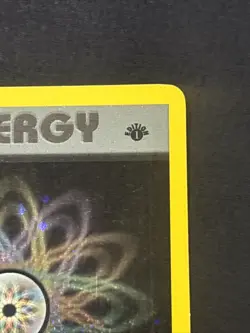 1st Edition Holo Rainbow Energy 17/82 Team Rocket - Image 5