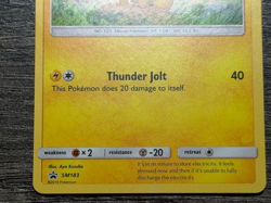 POKEMON HOLO PIKACHU SM183 BLACK STAR PROMO SUN & MOON 2019 LP-NM - Image 3