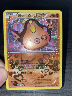 Carte Pokemon Stunfisk RC12/RC25 Legendary Treasure Anglaise Occasion - Image 3
