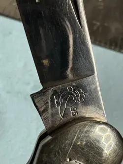 Queen Steel Button Lock Pocket Knife with beautiful wood handle - Image 5