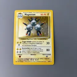 FRENCH Magneton Base Set 9/102 Holo Rare Pokemon Card MP - Image 1