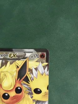 Flareon EX (Full Art) RC28/RC32 MP/DMG - Pokemon Generations: Radiant Collection - Image 4