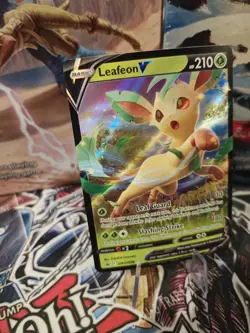 Leafeon V SWSH194 NM Holo Foil Promo Rare Pokemon Card Black Star SWSH Era - Image 4