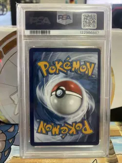 Pokemon TCG Lumineon V GG39/GG70 Crown Zenith Galarian Gallery MINT PSA 9 - Image 2