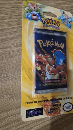 Pokemon 1999 Base Set Sealed Blister Pack WOTC ShadowlessU Charizard Art 34.1g - Image 4