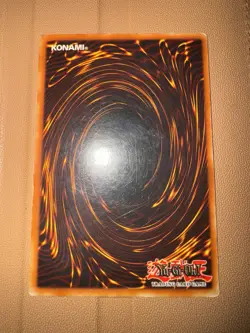 Blue-Eyes White Dragon SDK-001 Starter Deck: Kaiba-Unlimited Edition Unlimited - Image 2