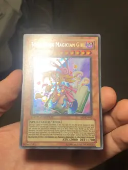 Yu-Gi-Oh! Toon Dark Magician Girl SP2-EN002 Enemy of Justice Sneak Peek NM - Image 5