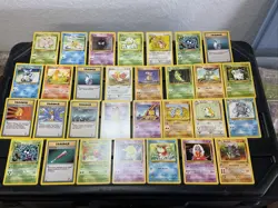 (30) Pokemon Card ALL VTG Lot Cards 1999 Base Set 2 Charmander Bulbasaur - Image 1