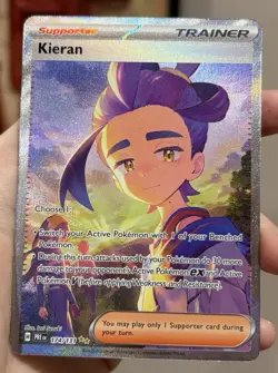 Pokemon TCG Kieran Trainer Prismatic Evolutions Card 174/131 Sir - Image 1