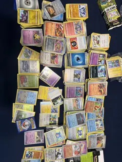 1000 Pokemon Cards HUGE Bulk Lot 🔥 Reverse Holos, Rares, Trainers, Energy - Image 1