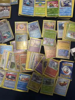1000 Pokemon Cards HUGE Bulk Lot 🔥 Reverse Holos, Rares, Trainers, Energy - Image 3