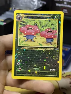 Vileplume 17/18 Southern Islands 2001 Holo Rare SWIRL Pokemon Card TCG - Image 3
