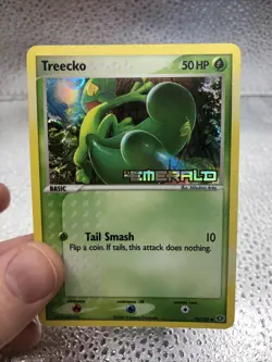 2005 English Pokemon Treecko 70/106 Emerald Reverse Holo - Image 1