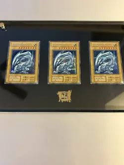 Blue-Eyes White Dragon X3 (Secret Rare) 25th Anniversary Kaiba OCG Display - Image 1