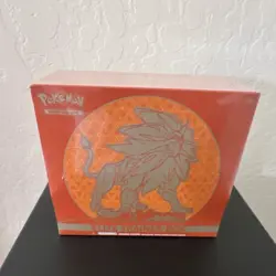 Pokemon Sun & Moon Elite Trainer Box Solgaleo English TCG Kit - Image 1