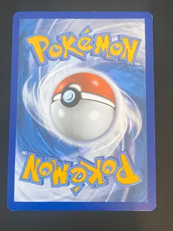 CARTE POKEMON PIKACHU 005/025 ULTRA RARE FR EB CELEBRATIONS - NM/M - Image 3