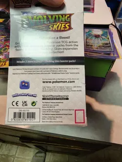 Sealed 3 Pack Evolving Skies Hanger Box Pokemon TCG Sword & Shield booster - Image 5