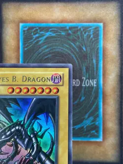 Yugioh Red-Eyes B. Dragon SDJ-001 Ultra Rare 1st Edition NM - Image 3