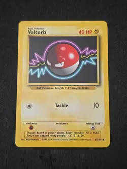 Voltorb 067/102 Base Set Regular WOTC Vintage Pokemon TCG Light Played - Image 1