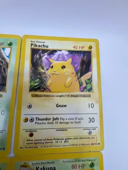 Pokemon Base Set Shadowless Lot Pikachu Magikarp Charmander MP HP Dam - Image 3