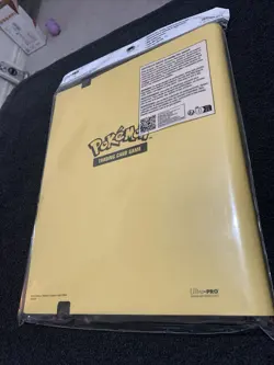 🔥Ultra Pro Pokemon - Pikachu - 9 Pocket Pro Binder - Holds up to 360 cards🔥 - Image 3