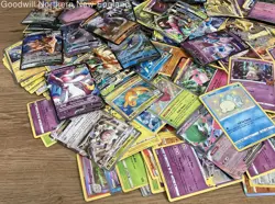 2.5LB Lot of Various Mixed Assorted Pokemon Holo Cards TCG Trading Cards - Image 5