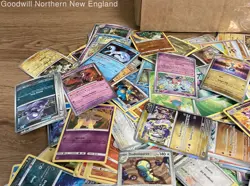 2.5LB Lot of Various Mixed Assorted Pokemon Reverse Holo Cards TCG Trading Cards - Image 2