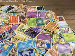 2.5LB Lot of Mixed Assorted Various Pokemon Cards CCG TCG Trading Cards - Image 3