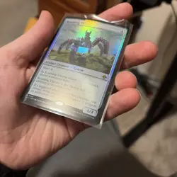 Roaming Throne The Lost Caverns of Ixalan Foil - Image 3