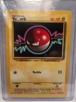Voltorb 67/102 - Common 1999 English Base Set Pokemon Card - Near Mint - Image 1